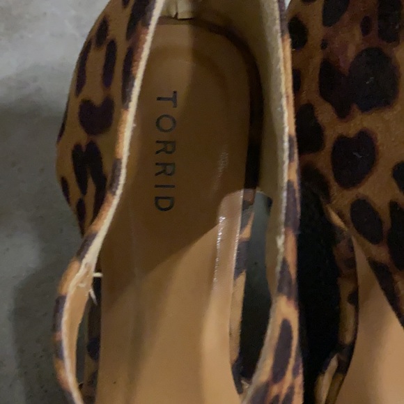 Torrid leopard wedge 4inches high - Picture 2 of 4